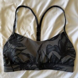 LULULEMON Flow Y Bra